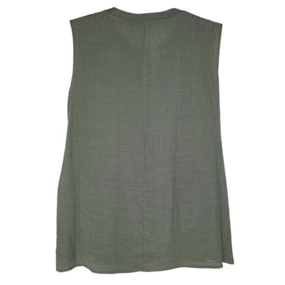 NWT Cocomo Plus Size 2X Hunter Green Pintuck Sleeveless Top - Picture 2 of 5